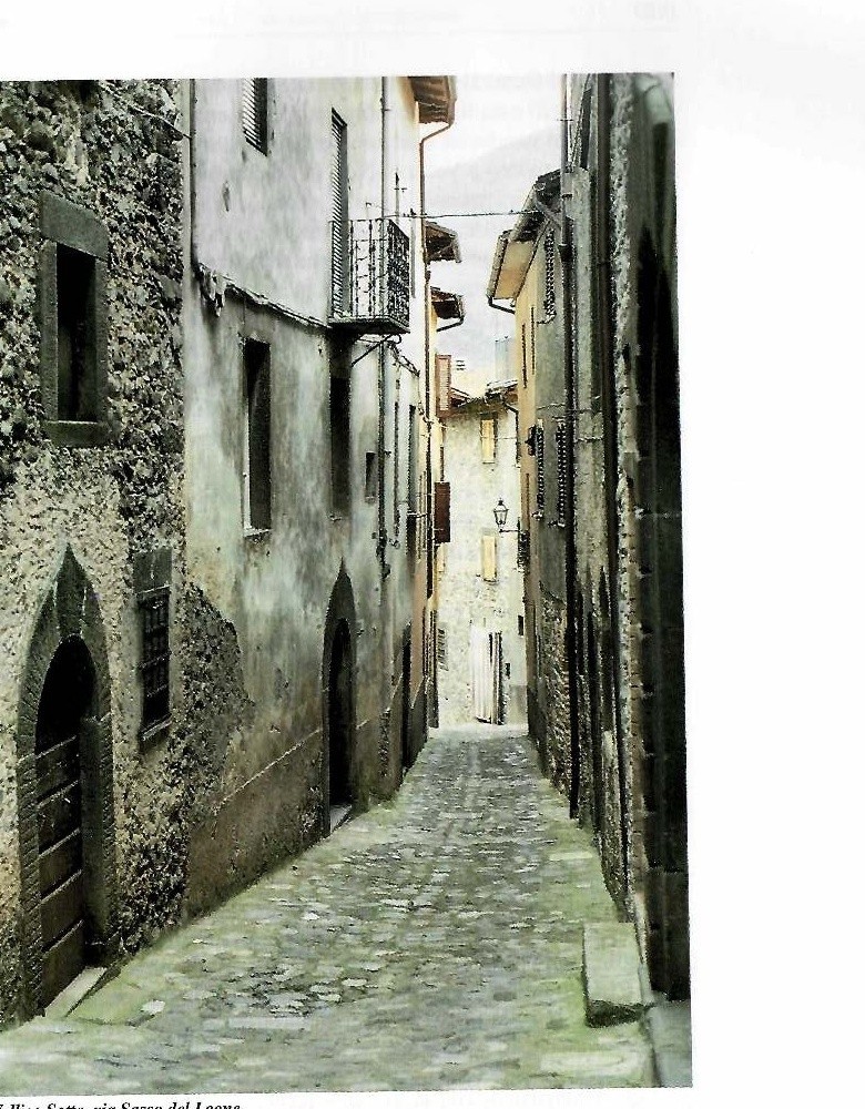 Older photograph of Via Sasso del Leone in Vallico Sotto